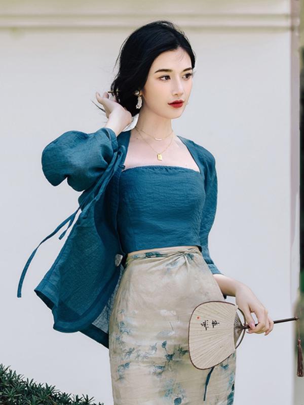 طقم تنورة وكارديجان مفتوح بطبع - مراجعة Vintage Fashion Years وسعره