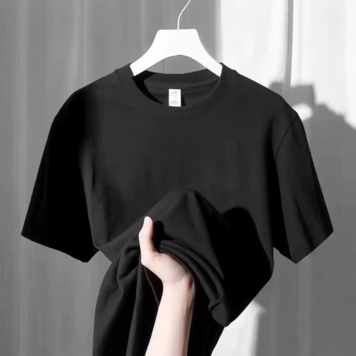 تي شيرت نسائي كاجوال بتصميم عت - مراجعة Vintage Fashion Bug وسعره