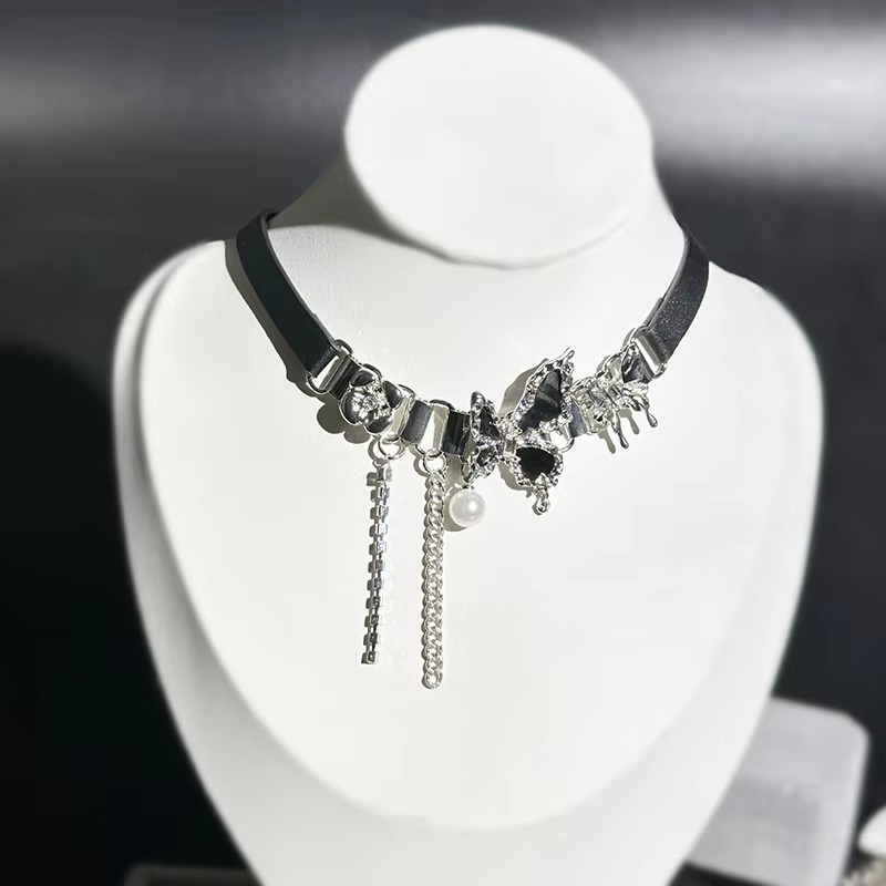 Y2K خمر فراشة الصليب القلب ستا - مراجعة Vintage Fashion Stuff وسعره